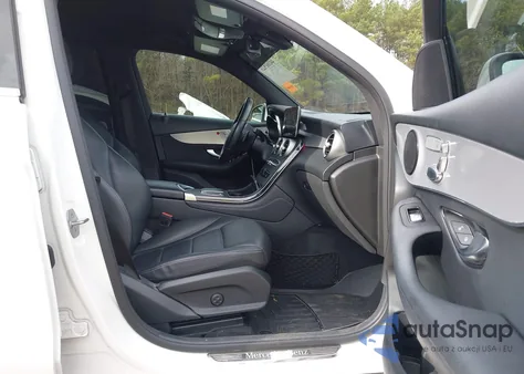 2020 Mercedes-Benz Glc 300 z USA, uszkodzony, nr VIN W1N0G8DB5LF784322